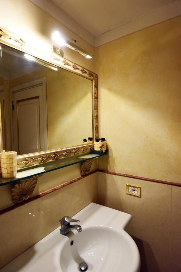 Italian Experience-Suite Medici Loft 8 Florence Luaran gambar